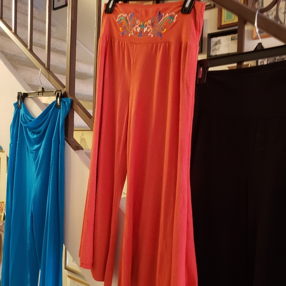 3 Pairs Of Silky Flowing Gaucho Capris-length Pants - Picture 2 of 8